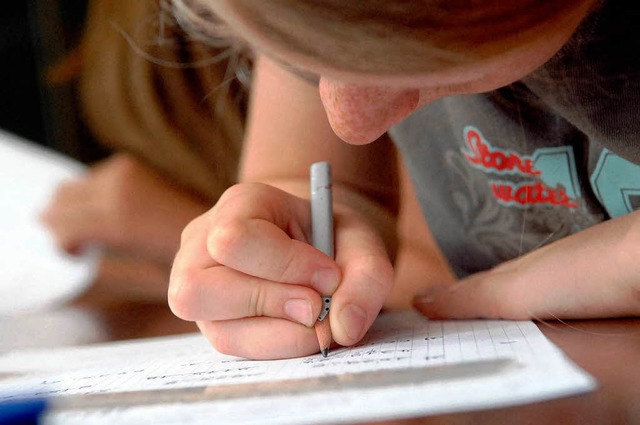 Der Ernst des Lebens beginnt früh genu... Kindergarten nicht zur Schule werden. | Foto: ddp Der Ernst des Lebens beginnt früh genu... Kindergarten nicht zur Schule werden. | Foto: ddp