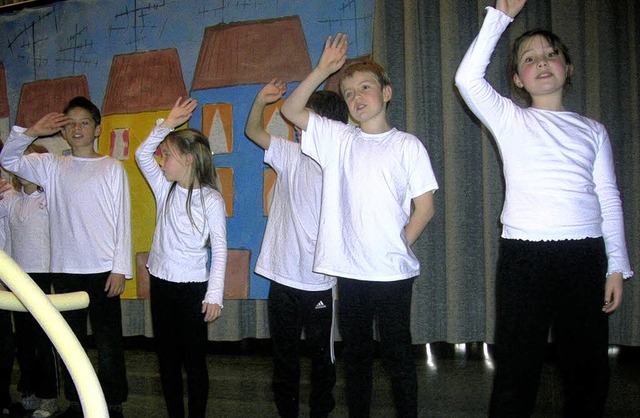 &#8222;Die Sockensuchmaschine&#8220; h...  der Schneckentalschule  auffhrten.   | Foto: Franz Hilger