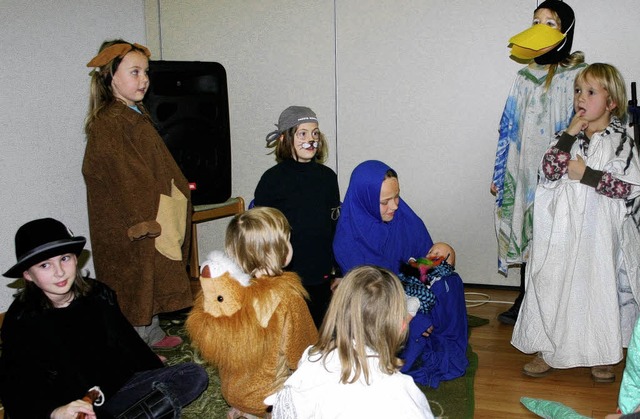 Kinder beim adventlichen Nachmittag im...edrich-Schfer-Hauses in Heitersheim.   | Foto: sabine model