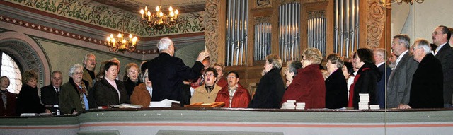 Mit Gesang und Musik huldigten Kirchen...Musiker dem Kirchenpatron in Altdorf.   | Foto: ulrike hiller