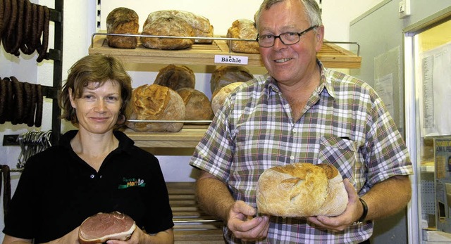 Rolf Grundler  vom Bauernmarkt verweis...pezialitten von zehn Buerinnen.       | Foto: privat