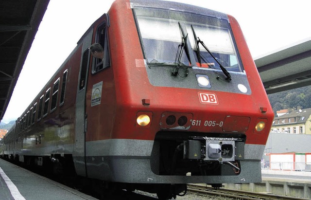 Auch der Schienenverkehr am Hochrhein ...renzberschreitend verbessert werden.   | Foto: Archivfoto: Gerard
