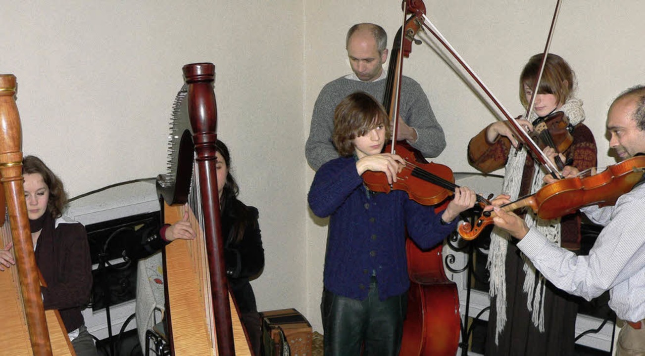 Alte Tradition belebt: Die &#8222;Bratwurschtmusiker&#8220;.   | Foto: Patrick Burger