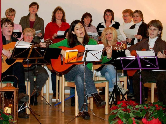 Fr die Singgruppe Laudate ist der Auf...nwerks schon lieb gewordene Tradition.  | Foto: Christiane Seifried