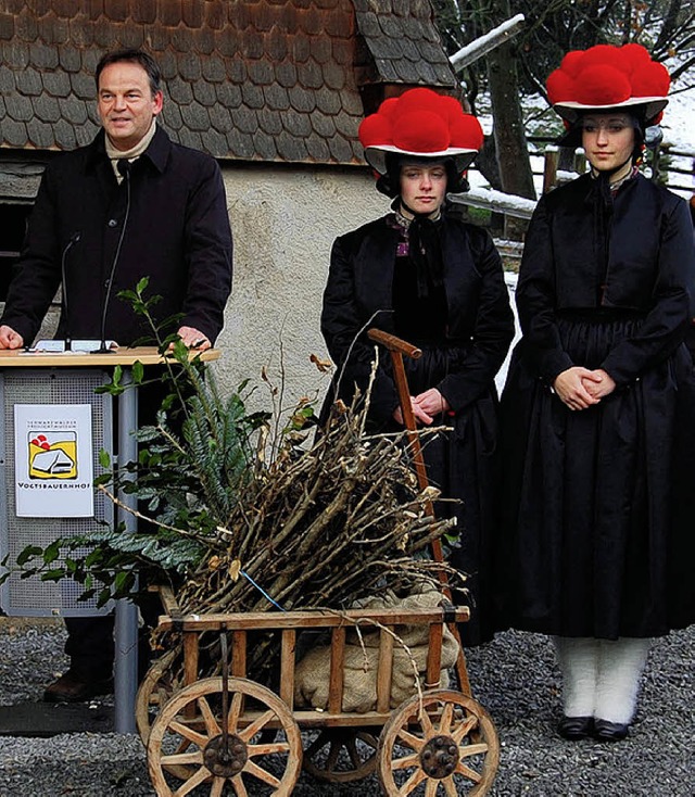 Landrat Frank Scherer erffnete den We...kt im Freilichtmuseum Vogtsbauernhof.   | Foto: PR