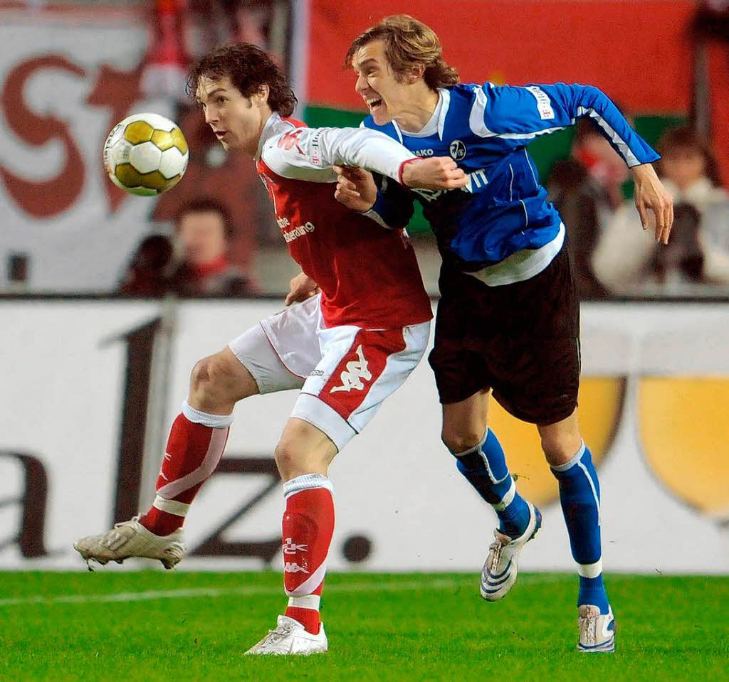 Julian Schuster gehrte zu den strksten Freiburgern und hatte gleich zu Beginn eine der besten SC-Chancen.