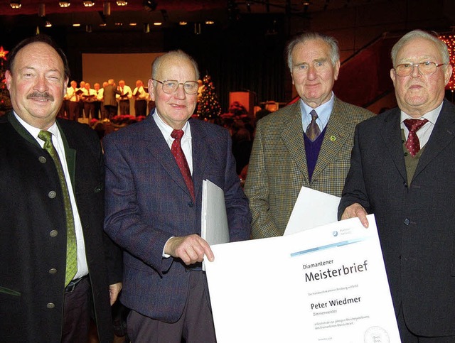 Brger- und Altmeister (von links): B...nd  Wilfried Piram und Konrad Raimann.  | Foto: Heinz Vollmar