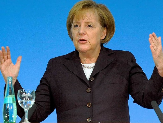 Verspricht ein zweites Konjunkturpaket...n wird: Bundeskanzlerin Angela Merkel.  | Foto: dpa