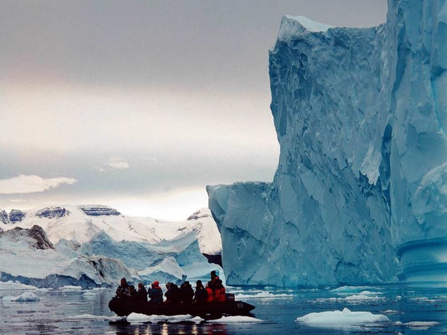 Noch sind manche Eisberge riesig.  | Foto: dpa