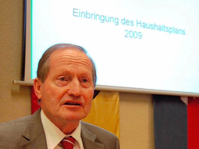 Hermann Jger bringt &#8211; zum letzten Mal &#8211; den Teninger Haushalt ein.  | Foto: hans-jrgen trul