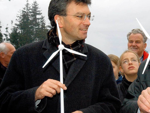 Oberbrgermeister Dieter Salomon will die Windkraft in Freiburg vorantreiben.  | Foto: Ingo Schneider