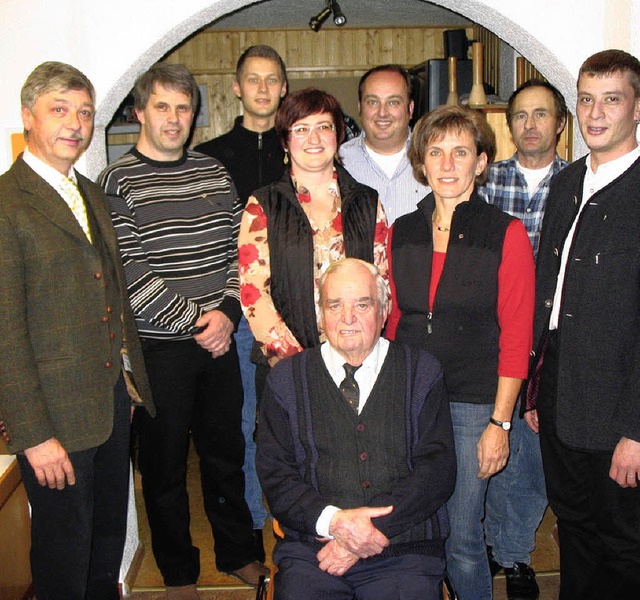 &#8222;Familienfoto&#8220; mit Geehrte...seit 60 Jahren in der Kolpingfamilie.   | Foto: Karl-Heinz Neumeier