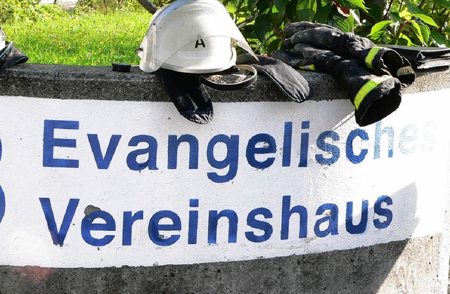 Nach dem Brand im Vereinshaus will die...s zum neuen Gottesdienstraum umbauen.   | Foto: Hermann Jacob