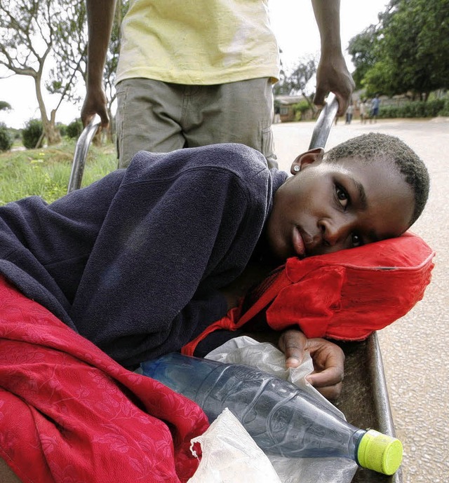 Ein cholerakranker Junge  | Foto: dpa