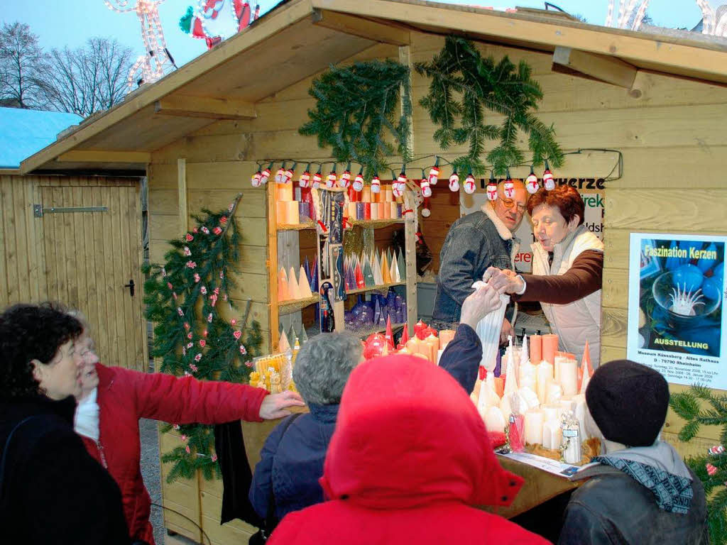 Bunt und stimmungsvoll war die Altstadtweihnacht mit ihren Htten und Programmangeboten.