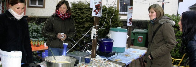 Waffeln gefllig? Mit dem Weihnachtstr... ihr Budget fr die Jugendarbeit auf.   | Foto: Decoux