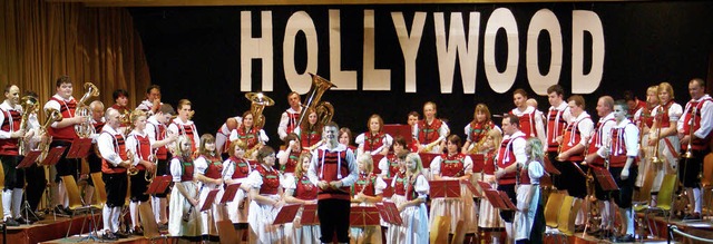 Keinen Zweifel ber das Thema des Aben...hnendekoration in der Hotzenwaldhalle.  | Foto: Werner Probst