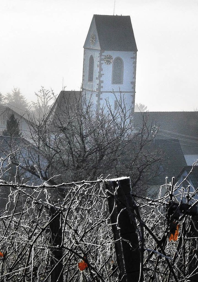 Es bleibt dabei, obwohl der Brgermeis... Der Kirchturm soll nicht erstrahlen.   | Foto: Senf