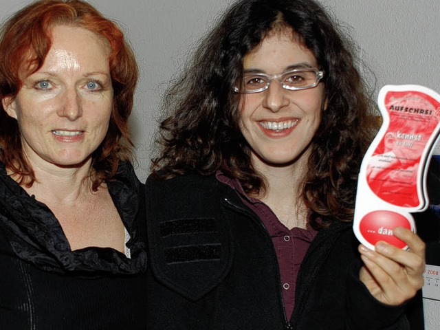 Marina Rosenbaum (links) und Samira El...222;Aufschrei&quot;  mit dem neuen Fly  | Foto: Gertrude Siefke