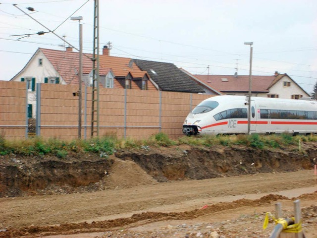 Mehr und mehr in der Kritik: die Bahn   | Foto: Herbert Frey