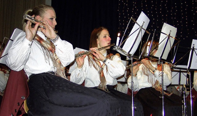 Vor dem  Ksschen  fr  den Dirigenten... und   einem  krftigen  Hndedruck.    | Foto: Silke  Hartenstein