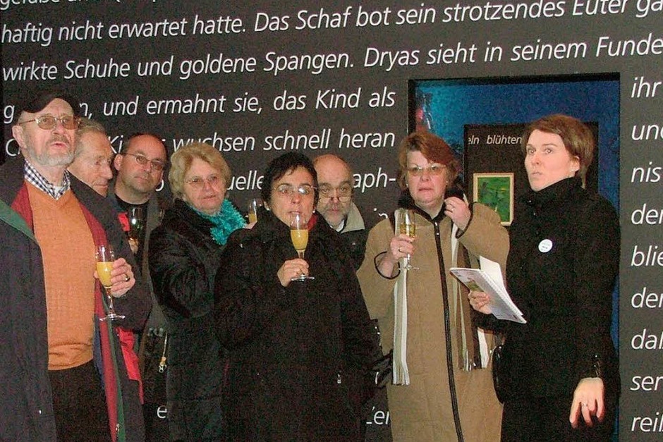 BZ-Leserinnen und -Leser in der Ausstellung "Das Erlebnis Marc Chagall und seine Liebe zu Griechenland" (Foto: Katja Mnich) BZ-Leserinnen und -Leser in der Ausstellung "Das Erlebnis Marc Chagall und seine Liebe zu Griechenland" (Foto: Katja Mnich)