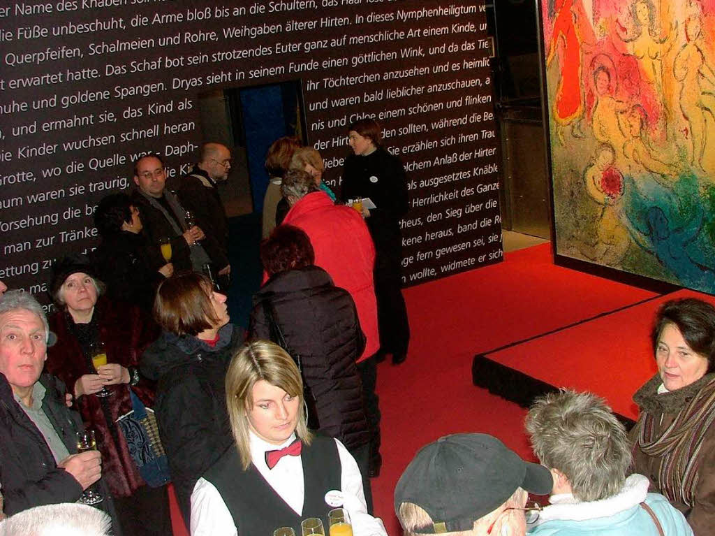 BZ-Leserinnen und -Leser in der Ausstellung "Das Erlebnis Marc Chagall und seine Liebe zu Griechenland"