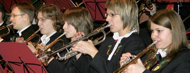 Ein besinnliches Weihnanchtskonzert bo...angelischen Kirchenchor in der Kirche.  | Foto: Elisabeth Jakob-Klblin