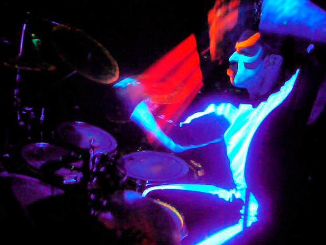 Im leuchtenden Bhnenkostm: Michael Reith in der Show der Blue Man Group.   | Foto: privat