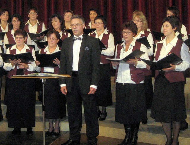 Groen Beifall erhielt Dirigent Wolfga... Prechtal am Abend des vierten Advent.  | Foto: Thomas Steimer