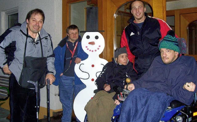 Viel gewerkelt und gebastelt wurde im ...n einem hlzerner Schneemann begrt.   | Foto: Karla Scherer