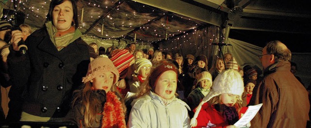 <Bildtext>Der Kinder- und Jugendchor S...isterte im Vacono-Dome seine Zuhrer.   | Foto: Heinz Vollmar