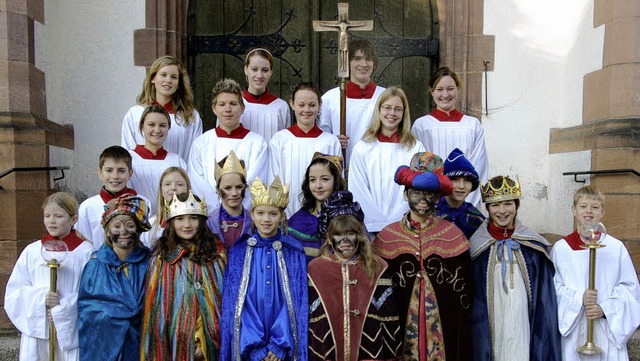 Traditionell werden am letzten Sonntag...dt, hier vor der Kirche St. Bonifatius  | Foto: Sylvia-Karina Jahn