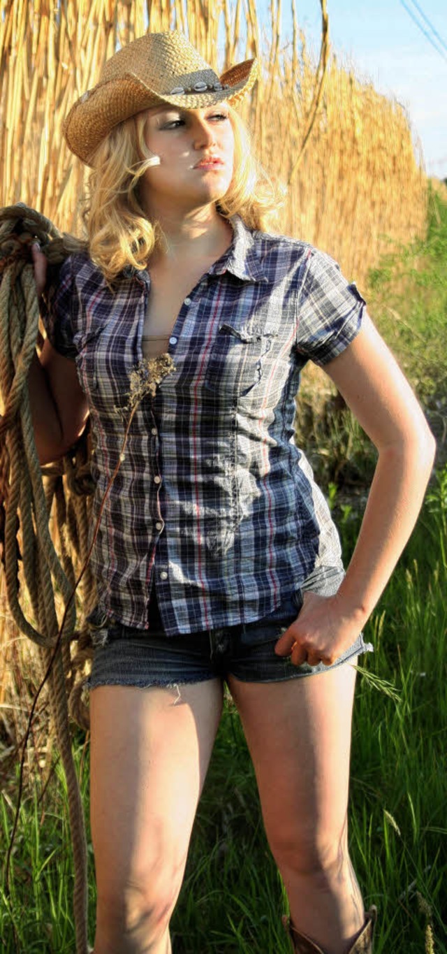 <ppp>  und mchte kein anderes  Leben<... &#8211; als Cowgirl posiert sie nur.   | Foto: promo