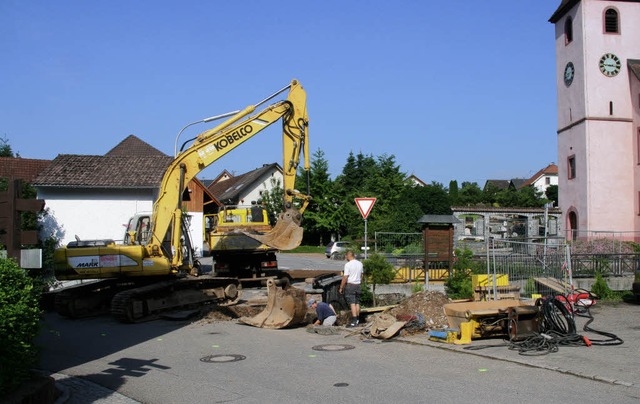 Brckenbauer:   Der Neubau  der Haselb...orf in kurzer Zeit  ber die  Bhne.    | Foto: Heiner Fabry