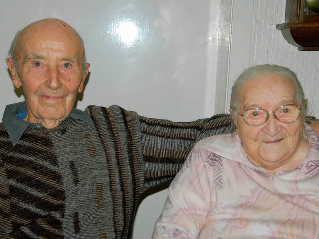 Seit 70 Jahren verheiratet: Elsa und Ernst Thommen.   | Foto: Umiger