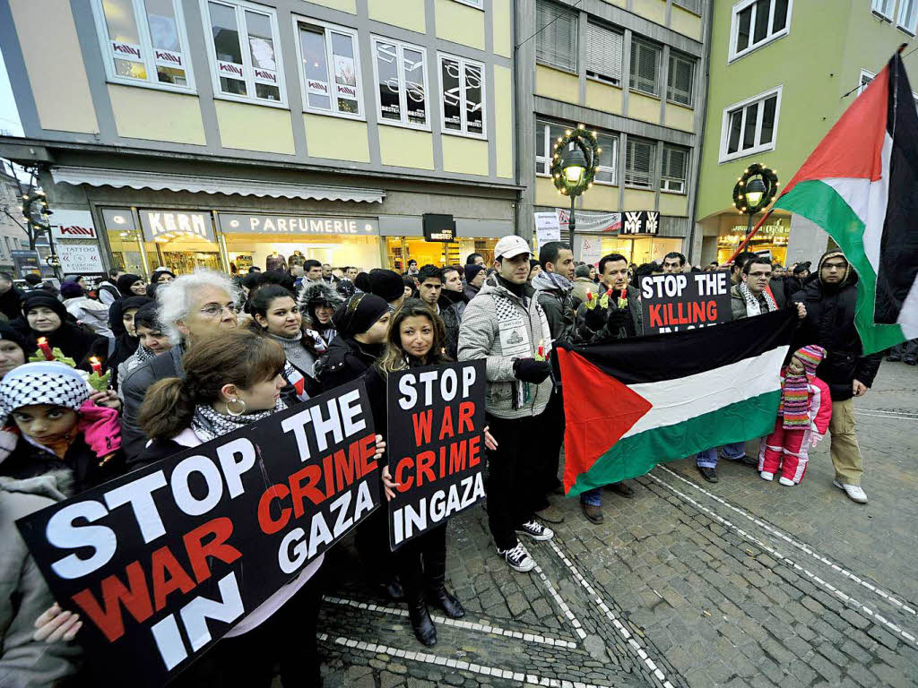 Stille Mahnwache Für Frieden In Nahost - Freiburg - Badische Zeitung