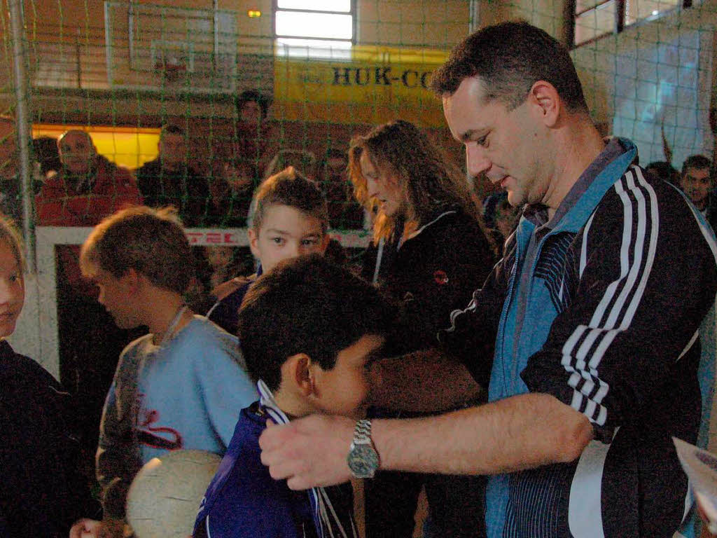 Impressionen vom 7. Indoor-Soccer-Turnier der Sportvereinigung Brennet-Öflingen Impressionen vom 7. Indoor-Soccer-Turnier der Sportvereinigung Brennet-Öflingen