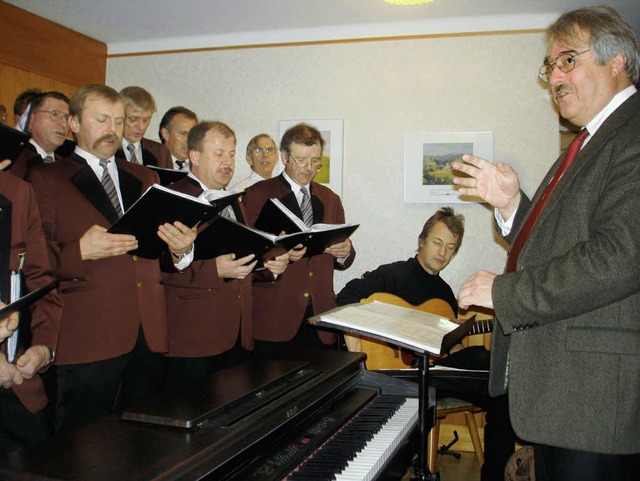 Die Weihnachtszeit  ehrenvoll  verabsc...it einem  stimmungsvollen  Konzert.     | Foto: Sonja  Eiche