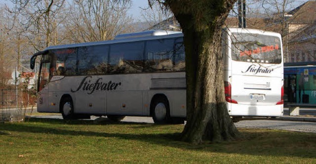 Das Busunternehmen Stiefvater ist jetz...Linien auf dem Busbahnhof in Lrrach.   | Foto: Nikolaus Trenz