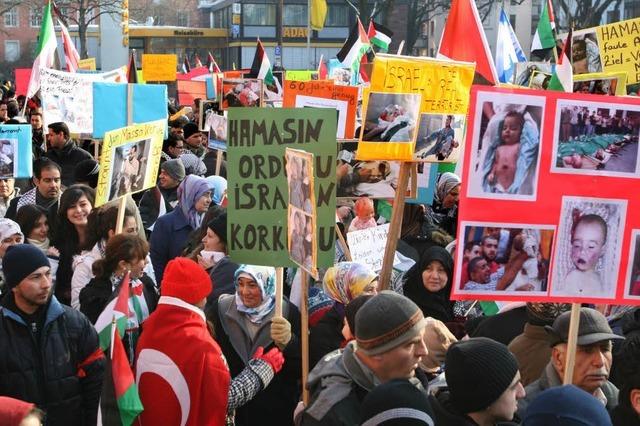 2000 Menschen demonstrieren gegen Gazakrieg