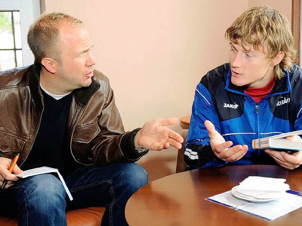 Vitali Rodionov bei seinem ersten Interview als Spieler des SC Freiburg.