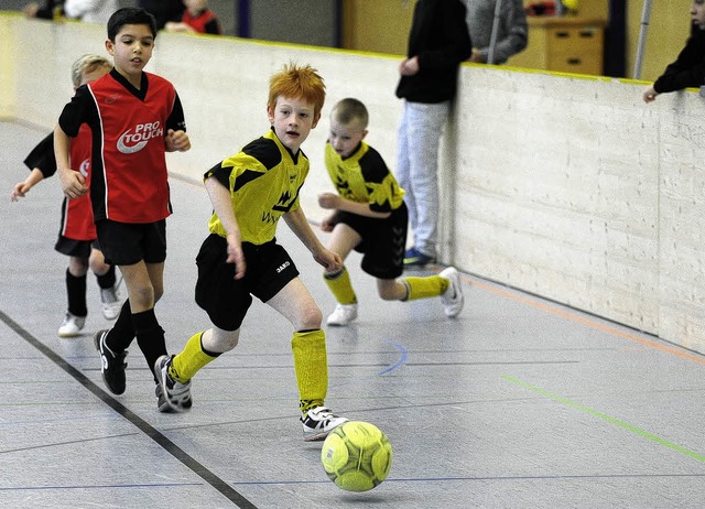 Beim Hallenfuball-Turnier des FV Tumr... F-1-Junioren von RW Lrrach Zweiter.   | Foto: Andr Roos