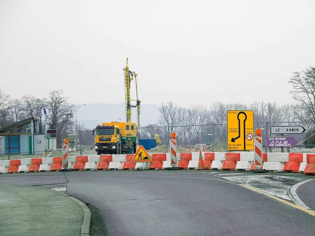 Die Rheininsel wird knftig ber einen Kreisverkehr erreichbar sein.  | Foto: Agnes Pohrt