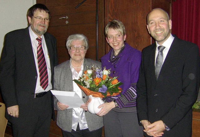 Beim Neujahrsempfang der katholischen ...ingfamilie) und Pfarrer Heinz  Vogel.   | Foto: Wolfgang Meyer