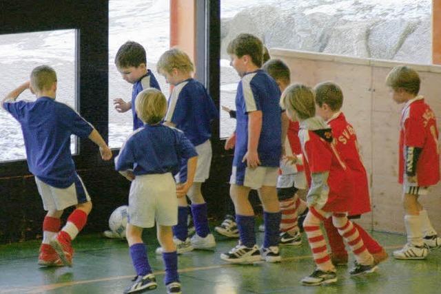 Kleine Kicker trainierten in der Halle