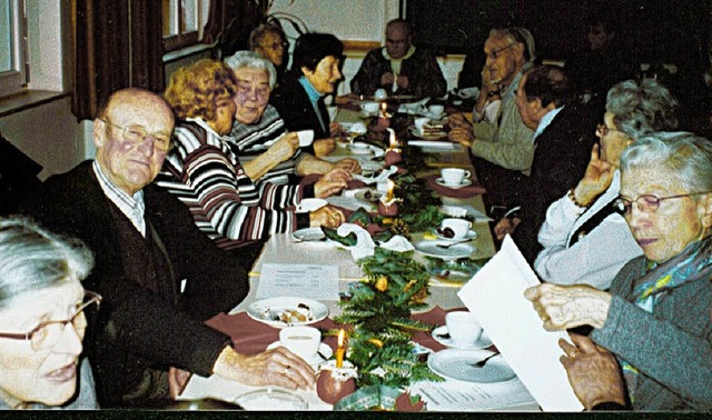 Gesellig ging es zu bei der Adventsfeier der Schopfheimer Senioren-Union.   | Foto: Privat