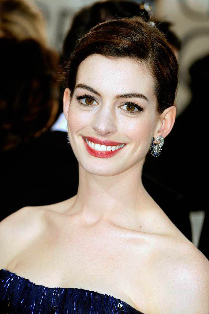 Anne Hathaway,