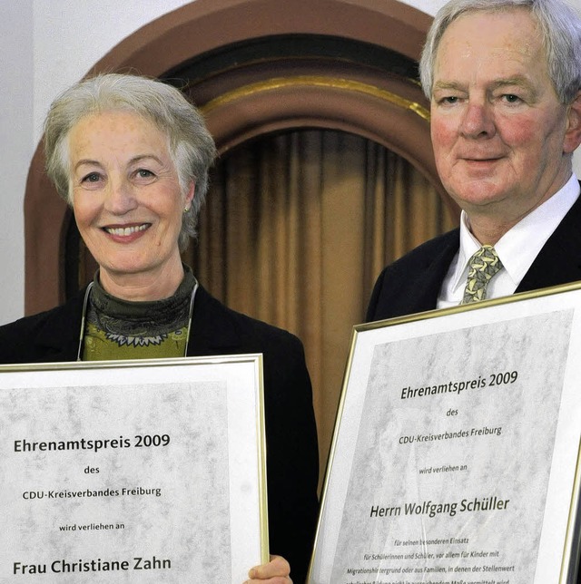 Christiane Zahn und Wolfgang Schller ...n gestern den Ehrenamtspreis der CDU.   | Foto: Kunz