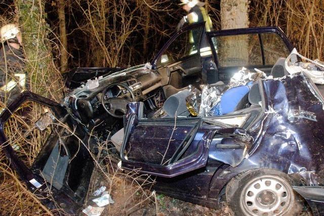 Unfall fordert zwei Verletzte